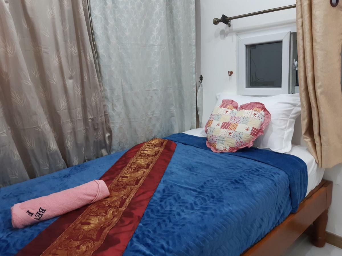 A & P House Apartment Банкок Екстериор снимка