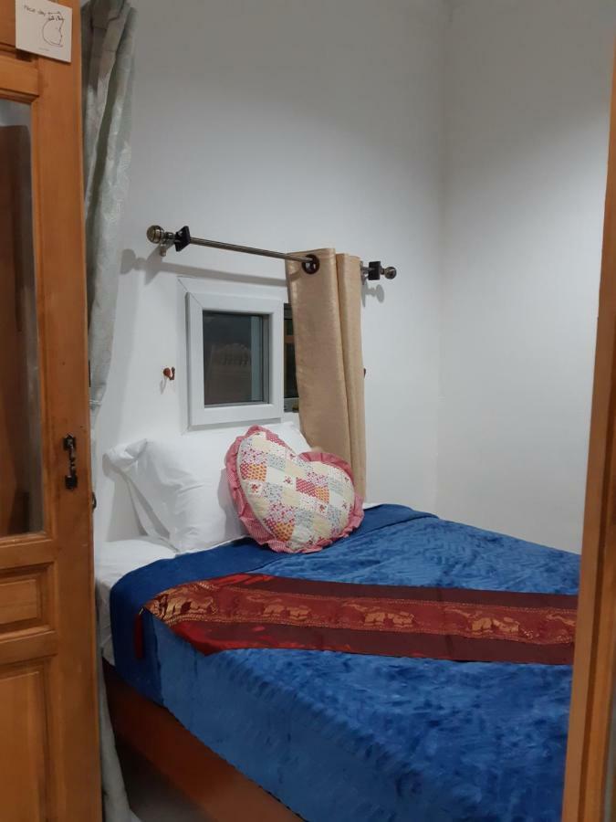 A & P House Apartment Банкок Екстериор снимка