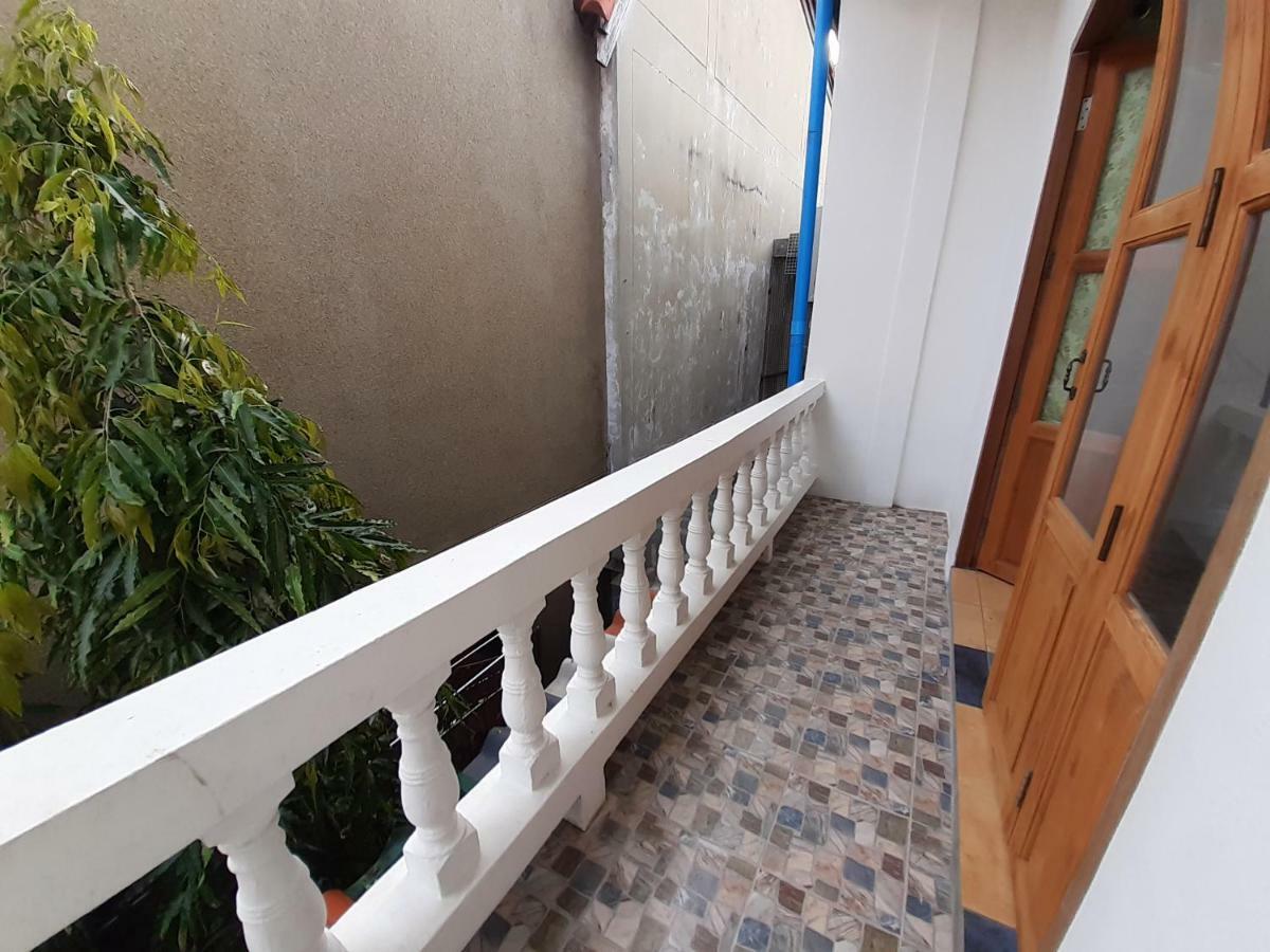 A & P House Apartment Банкок Екстериор снимка