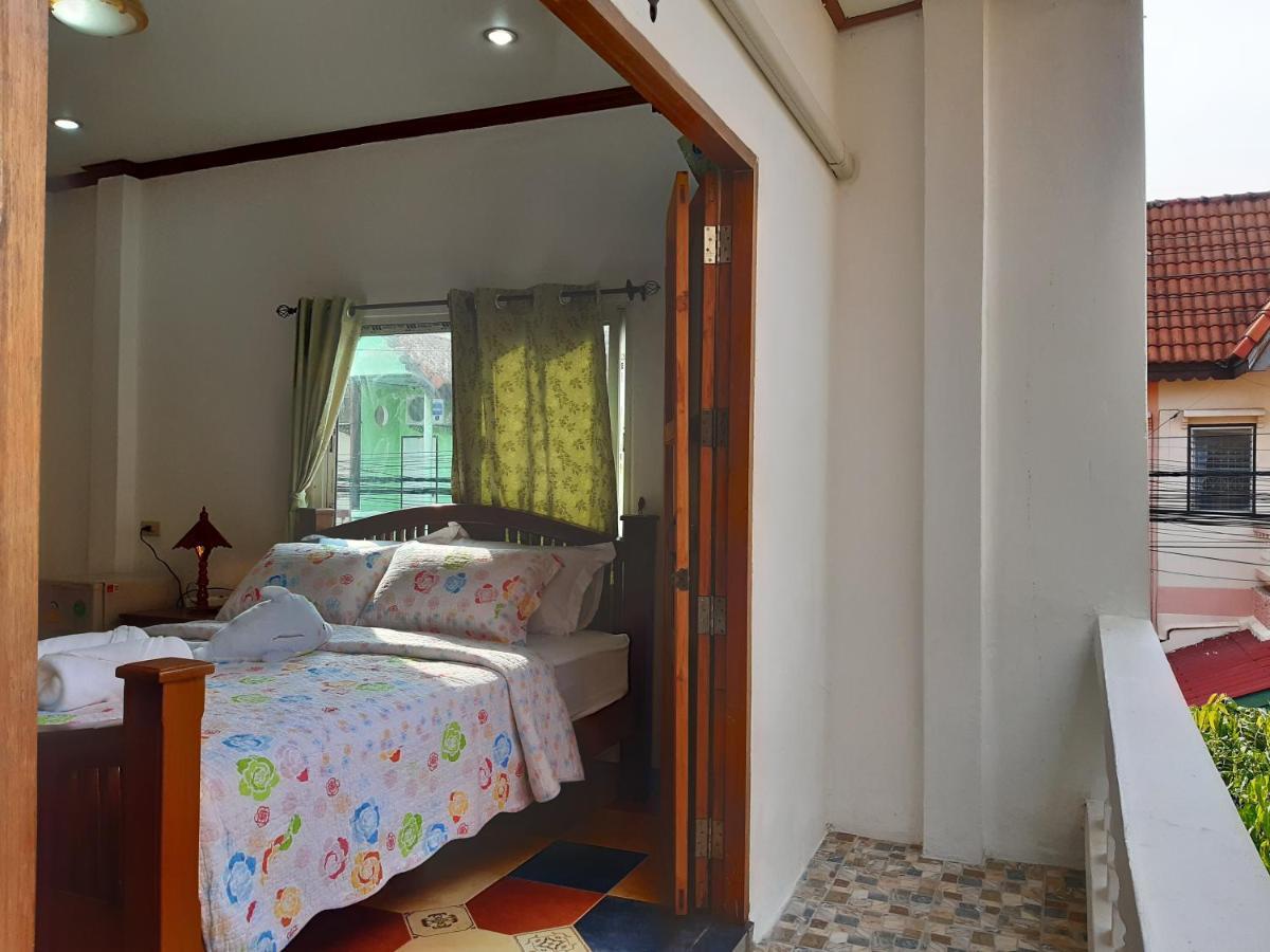A & P House Apartment Банкок Екстериор снимка