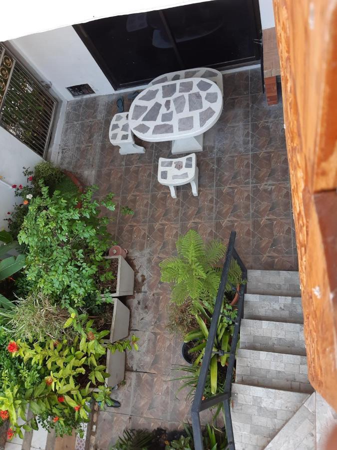 A & P House Apartment Банкок Екстериор снимка