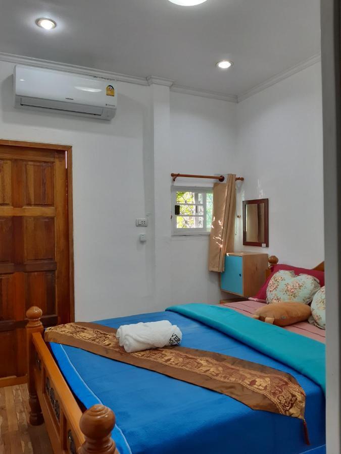A & P House Apartment Банкок Екстериор снимка